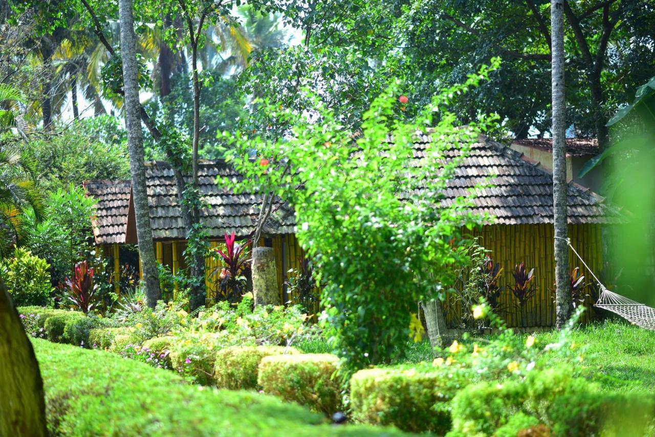 ורקלה Savithri Inn Cottage מראה חיצוני תמונה