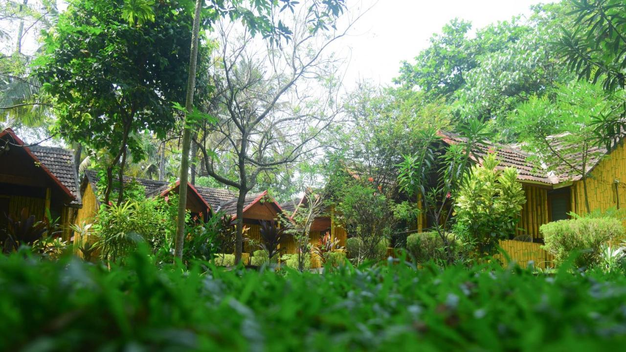ורקלה Savithri Inn Cottage מראה חיצוני תמונה
