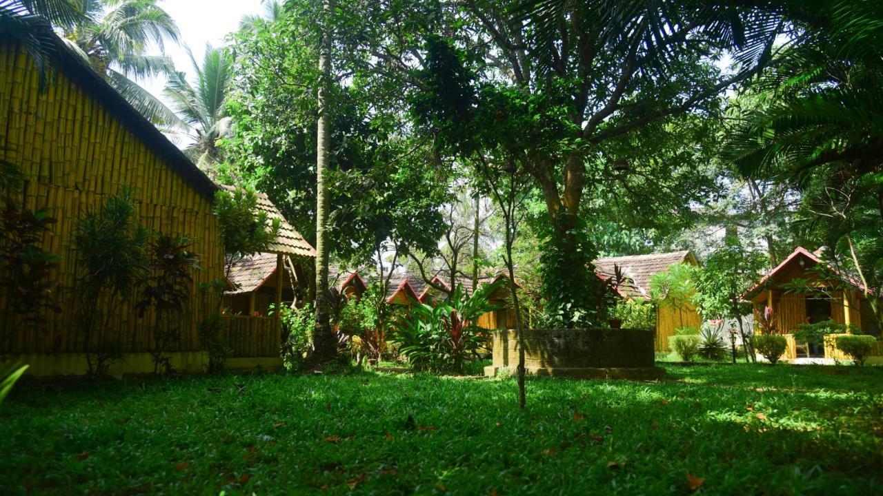 ורקלה Savithri Inn Cottage מראה חיצוני תמונה