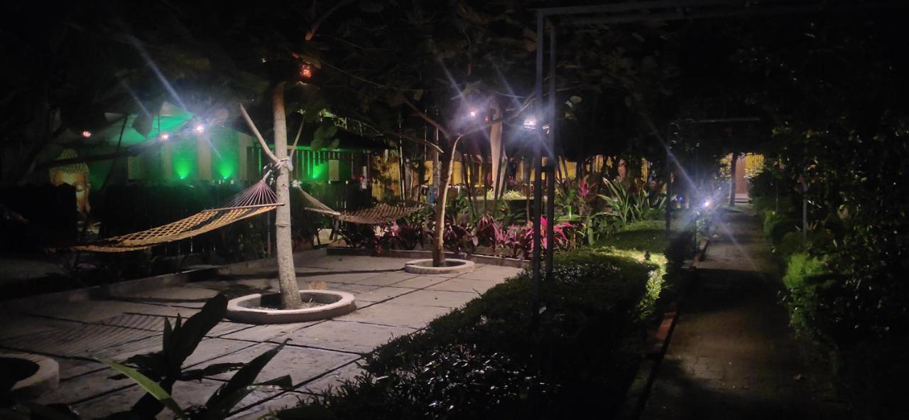 ורקלה Savithri Inn Cottage מראה חיצוני תמונה