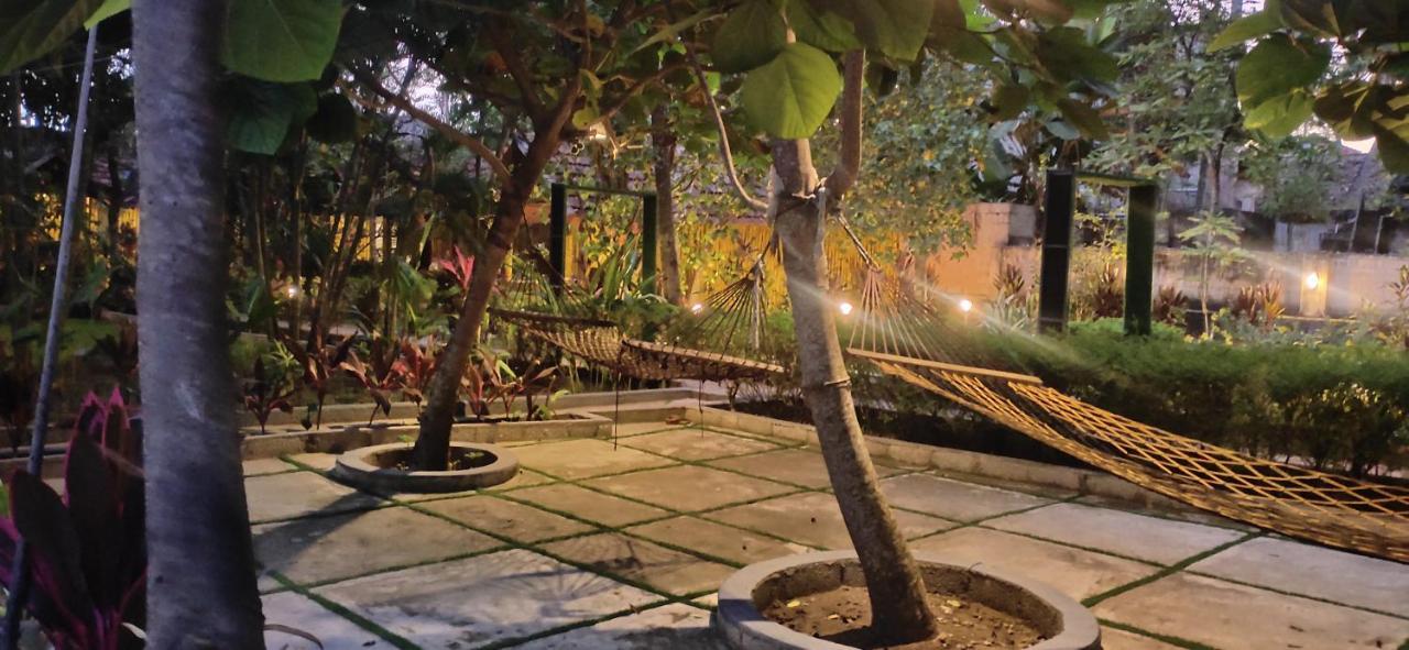 ורקלה Savithri Inn Cottage מראה חיצוני תמונה